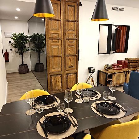 La Parada Del Rey - Luxury Suites Пласенсия Екстериор снимка