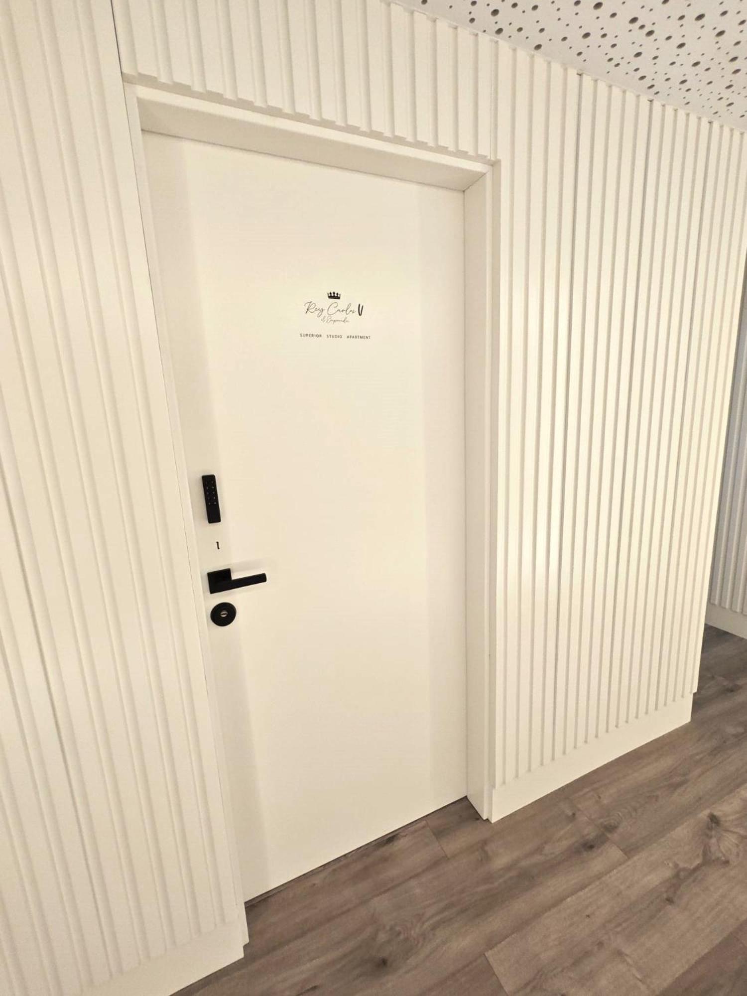 La Parada Del Rey - Luxury Suites Пласенсия Екстериор снимка