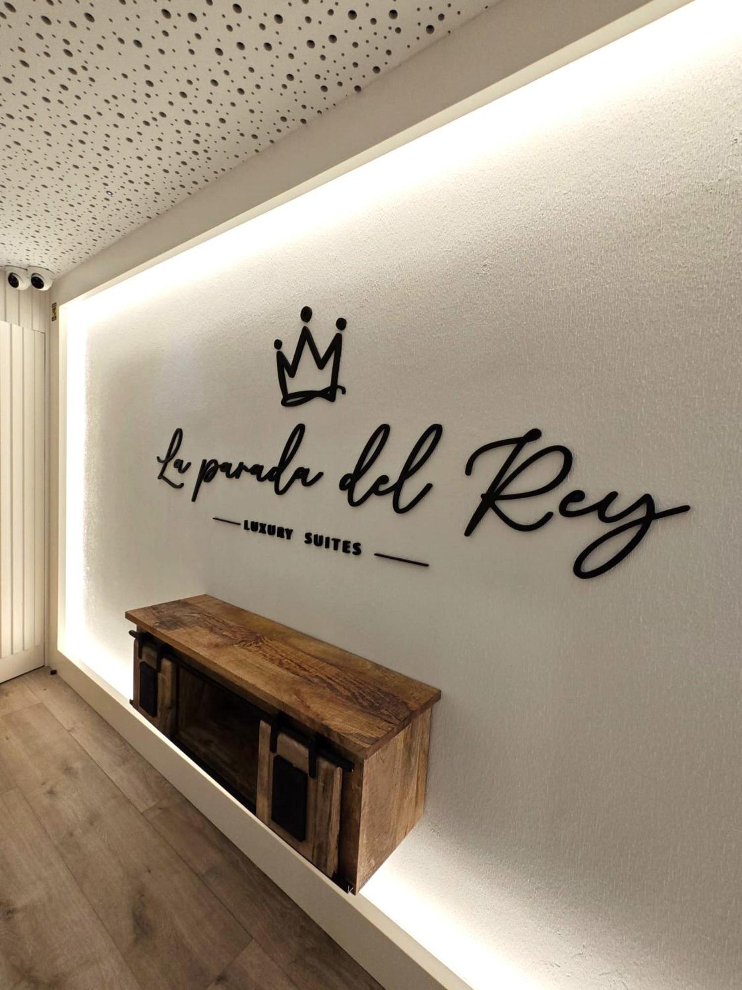La Parada Del Rey - Luxury Suites Пласенсия Екстериор снимка