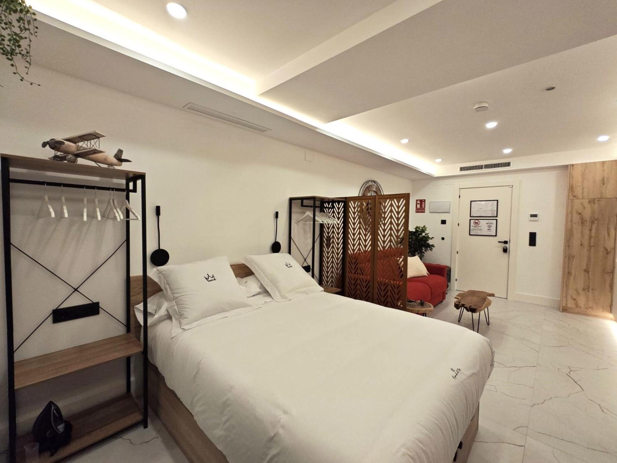 La Parada Del Rey - Luxury Suites Пласенсия Екстериор снимка