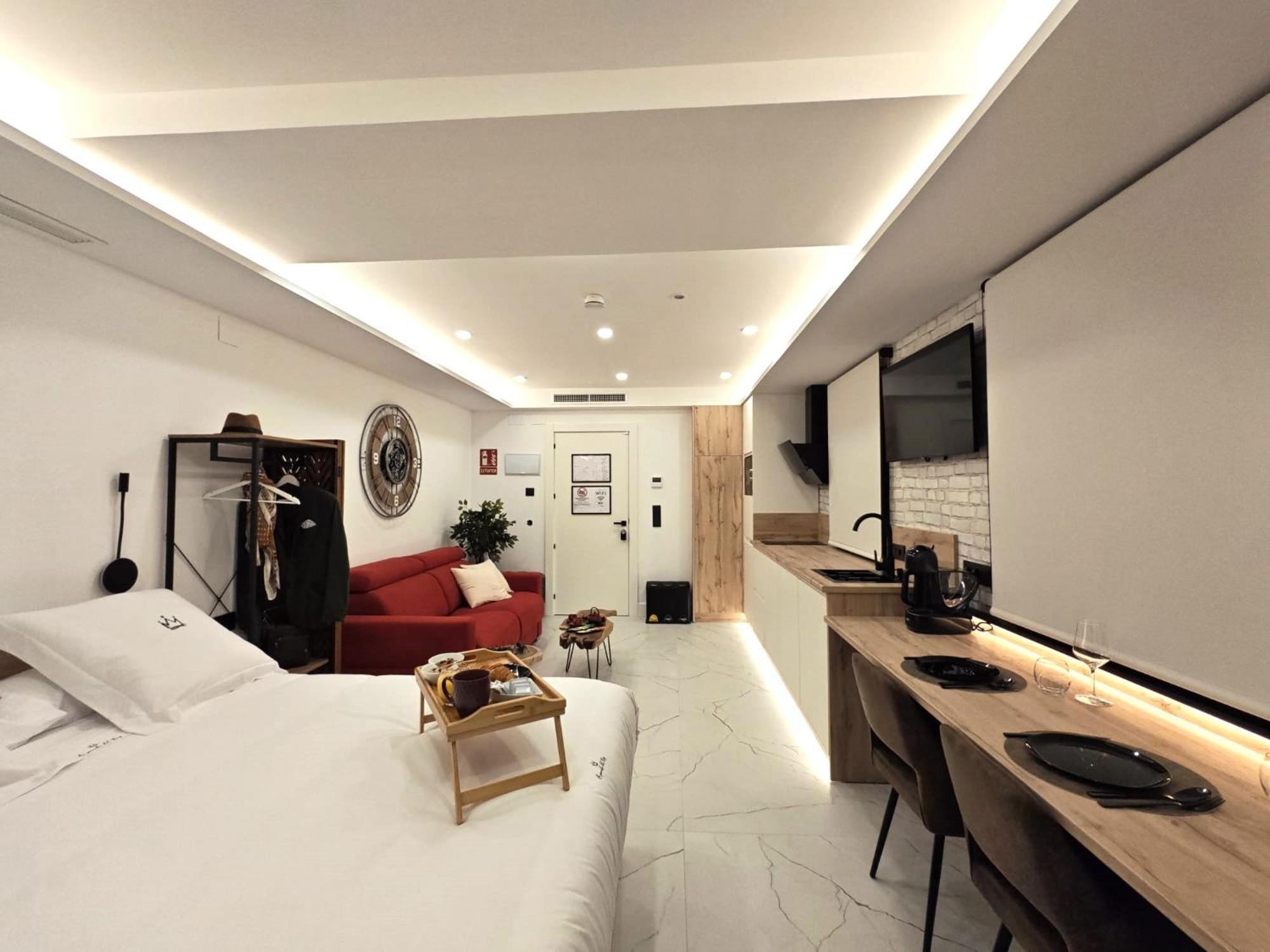 La Parada Del Rey - Luxury Suites Пласенсия Екстериор снимка