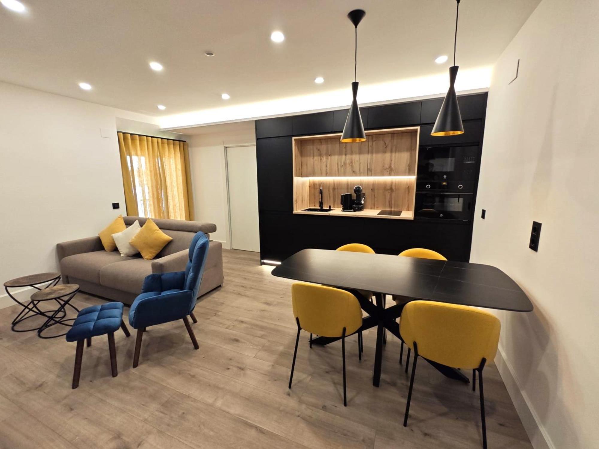 La Parada Del Rey - Luxury Suites Пласенсия Екстериор снимка