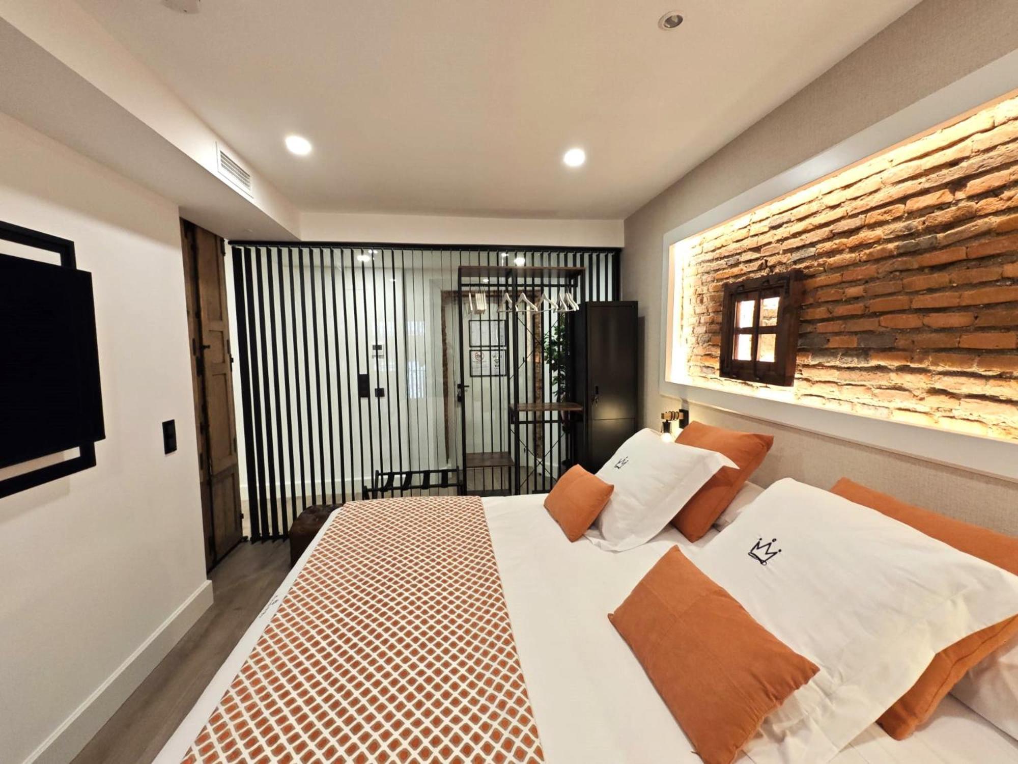 La Parada Del Rey - Luxury Suites Пласенсия Екстериор снимка